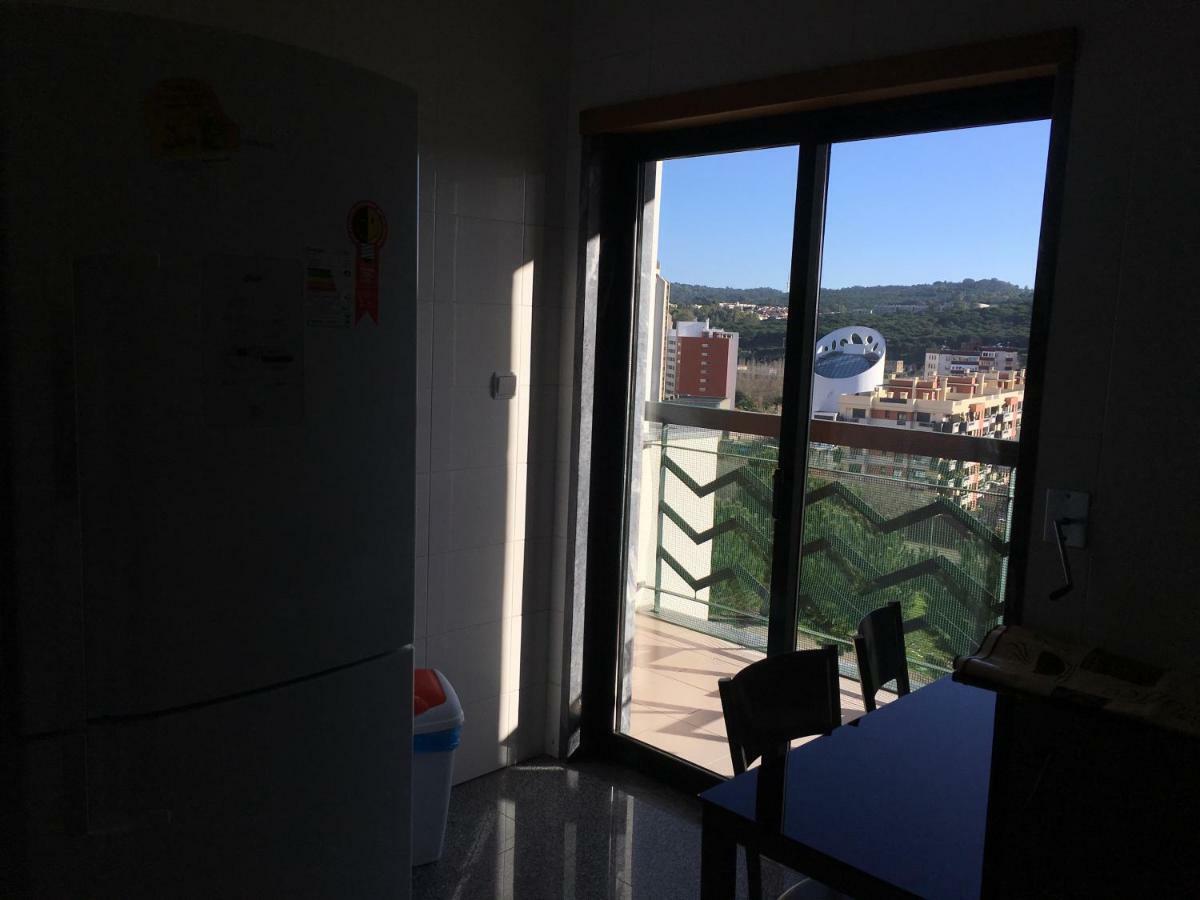Apartamento Novo Muito Confortavel Com Vista Rio Alges Exterior photo
